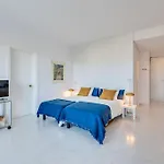 Charming Apartment With Sea Views