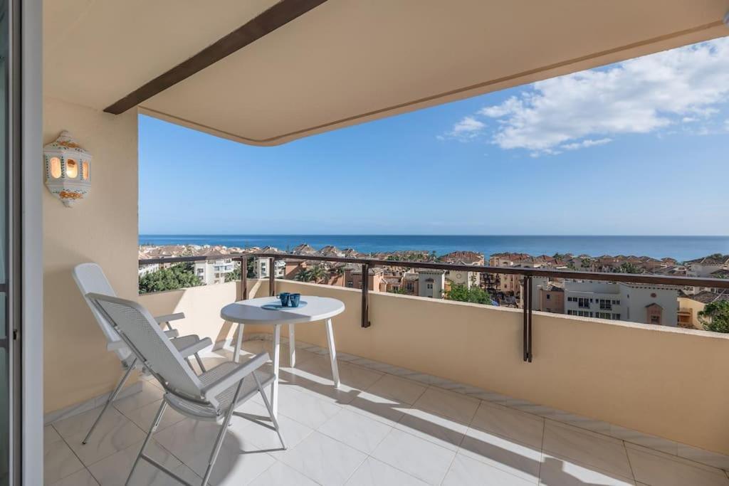 Charming With Sea Views Apartamento