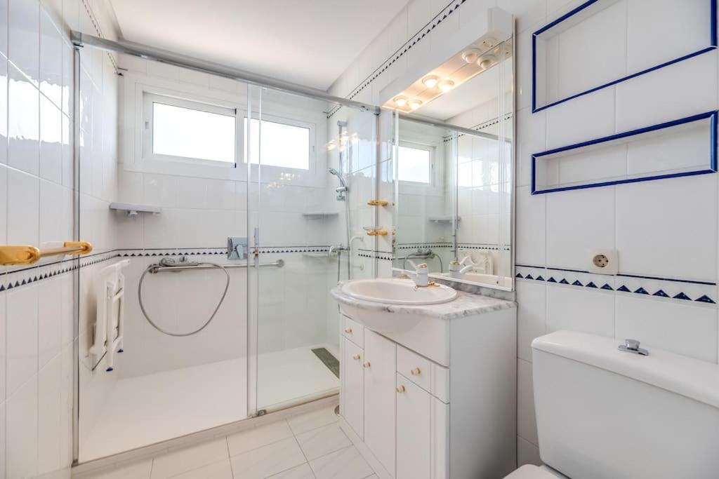 Charming With Sea Views Apartamento