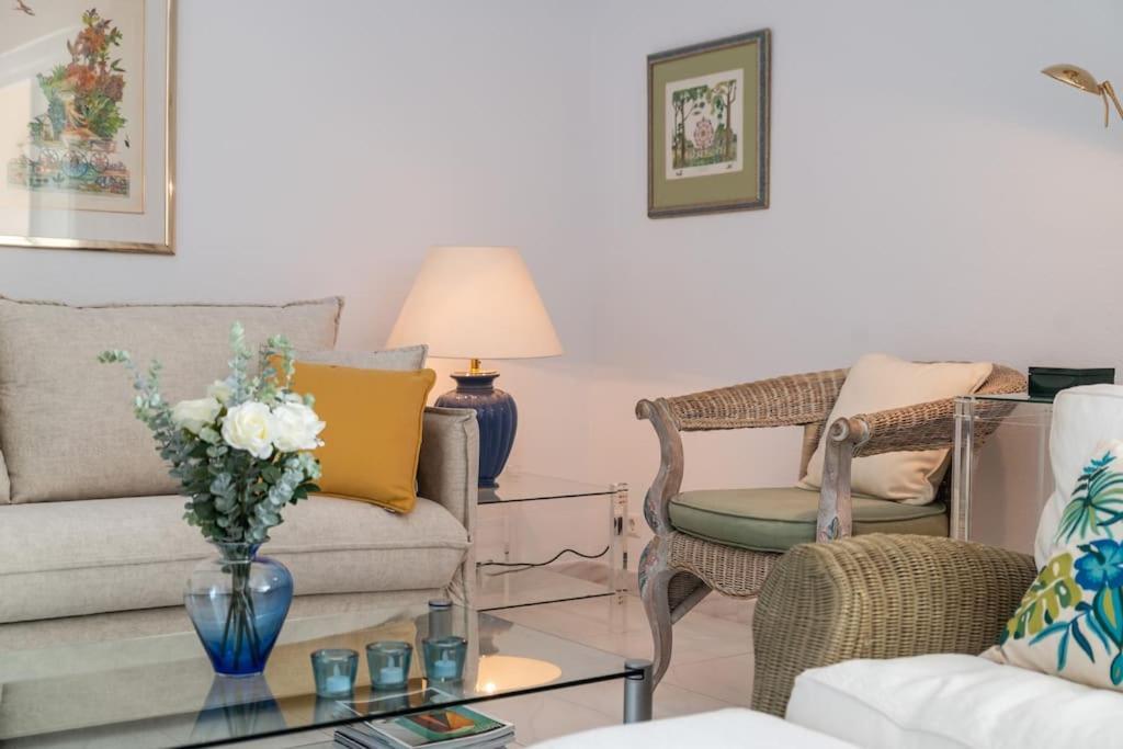 Charming With Sea Views Apartamento *